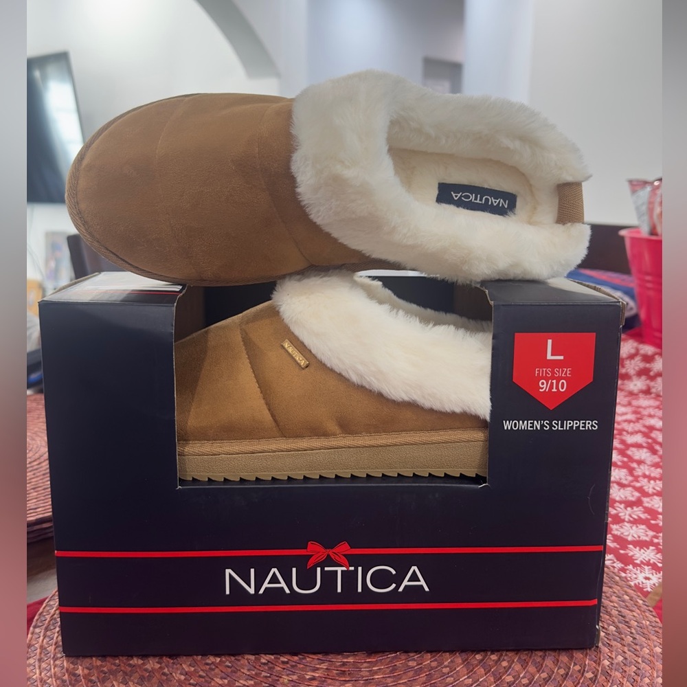 Nautica Tan Slippers with Cream Fur